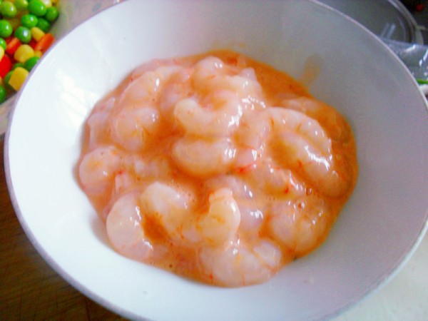 青豆虾仁菠萝盅