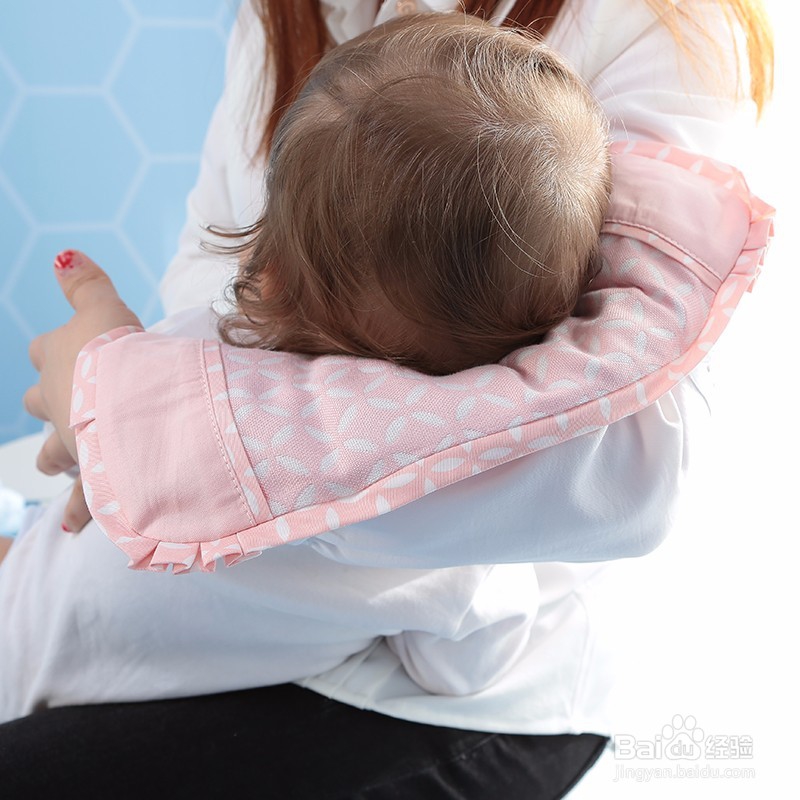 宝宝偏头丑掉渣,漂亮妈妈有妙方