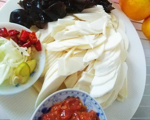 怎么做茭白炒里脊