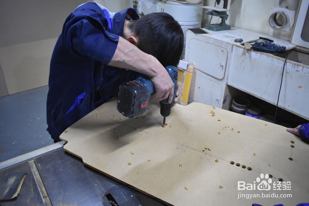 奔驰E300L音响改装升级怎么改？