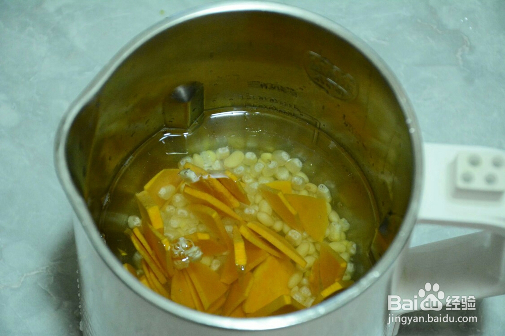 做出入味的玉米小麦胚芽黄豆浆