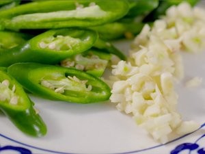 教你制作美味的剁椒炒鸡蛋