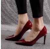 小个子女生穿鞋子要避开什么款式？怎么样显高？