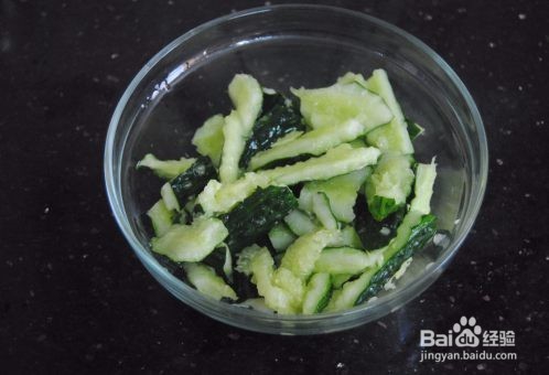 家常拍黄瓜做法教程图解，怎么做更入味？