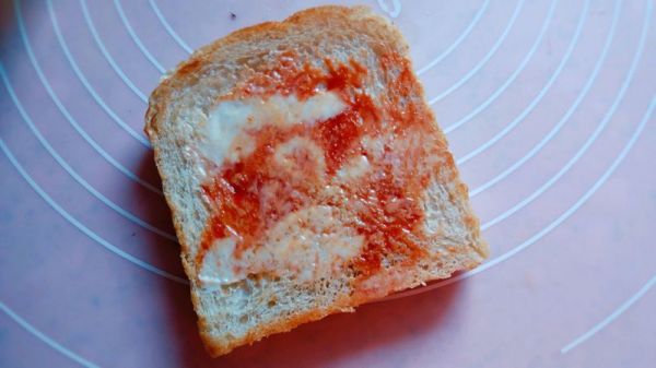 鸡蛋培根三明治