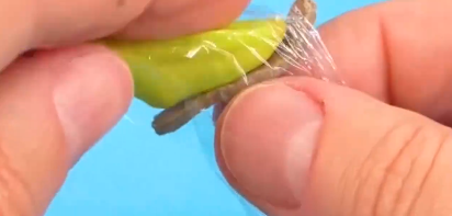 怎样给芭比制作一双水晶鞋