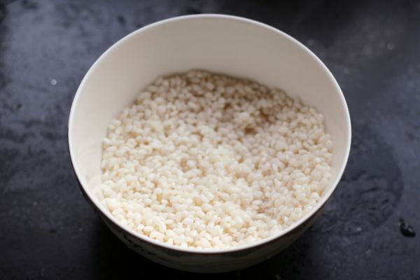 三文鱼肠煲仔饭