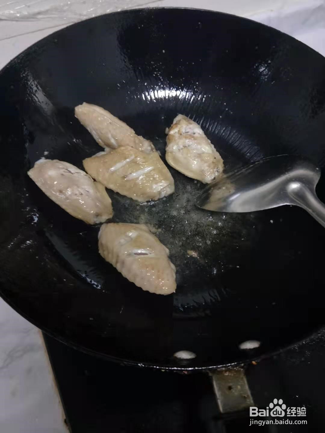 红烧鸡翅的制作方式