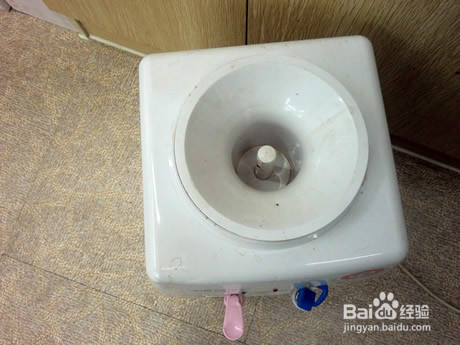 饮水机的使用以及清理