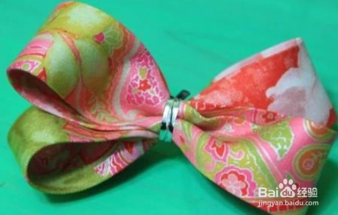 如何用布料做大蝴蝶结