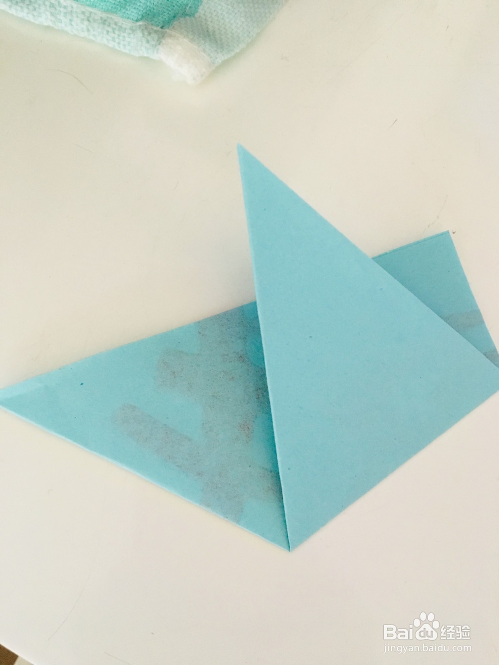 怎样剪出五瓣心形窗花?