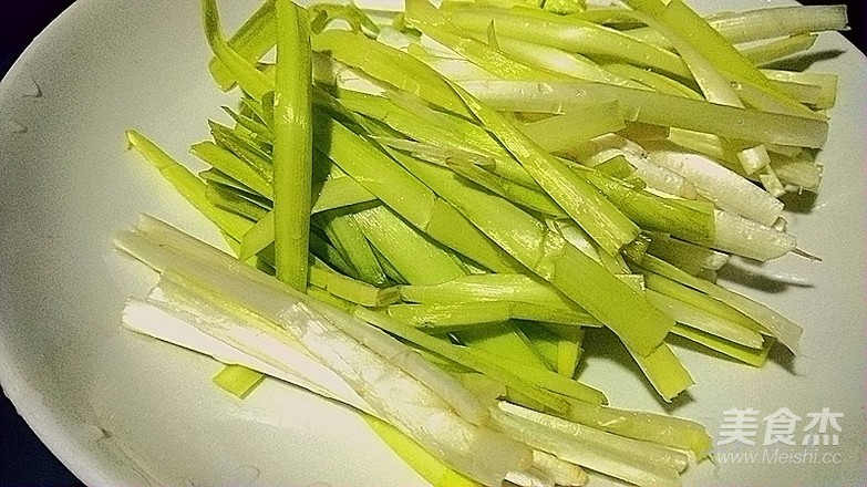 韭黄肉丝的做法