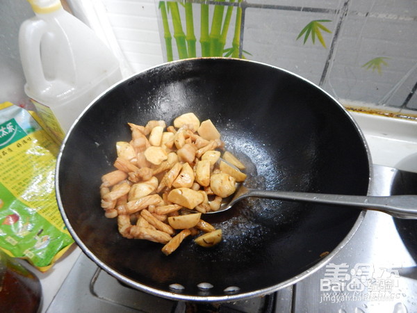 芋头烧肉的做法