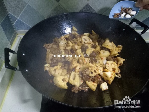 教你做莲藕烧排骨