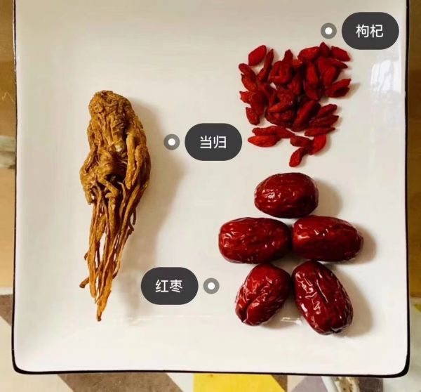 山药红枣乌鸡汤