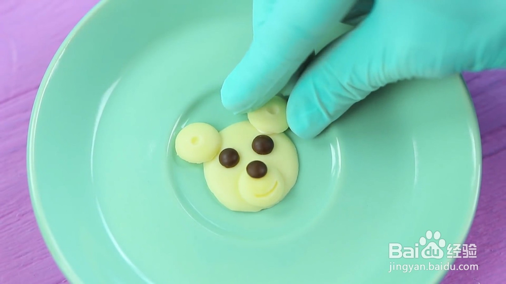 怎么diy圣诞气息的纸杯蛋糕