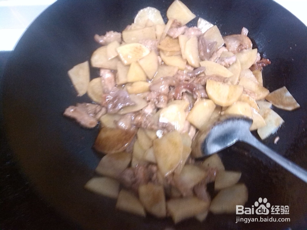 如何做土豆烧肉