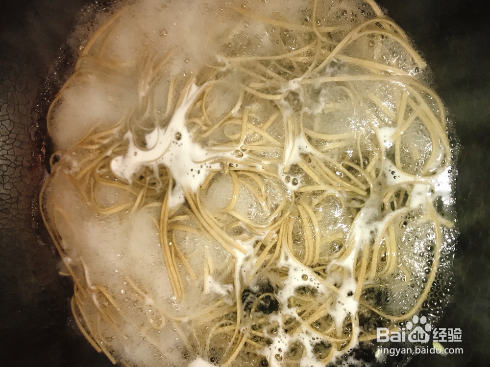 吃光光的西红柿鸡蛋荞麦面