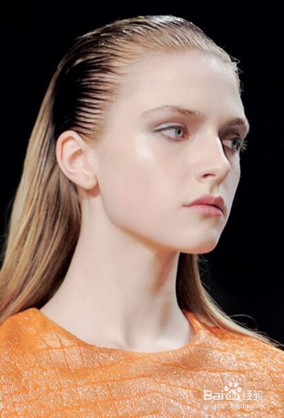 打造复古风潮，时尚发型让人眼花缭乱