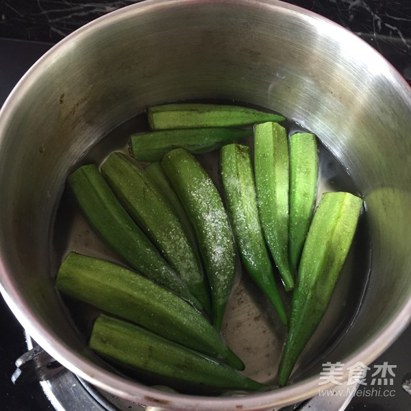 培根秋葵卷的做法