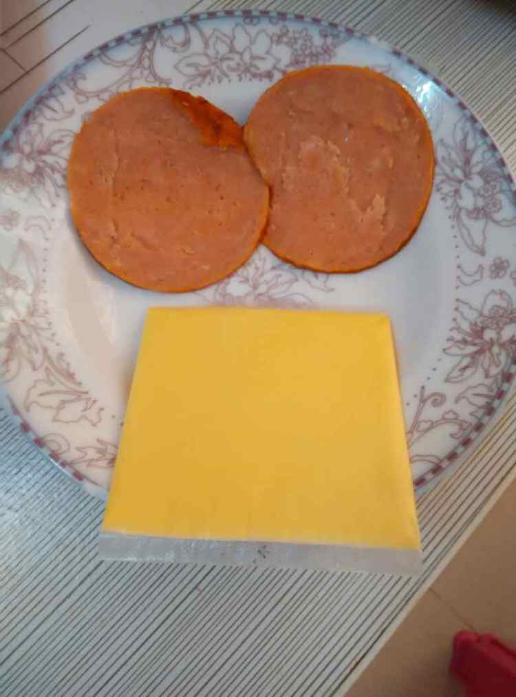 自己做炼乳西多士,让你不在花冤枉钱!