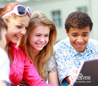 大学生如何平衡个人奋斗与社会需要两者的关系