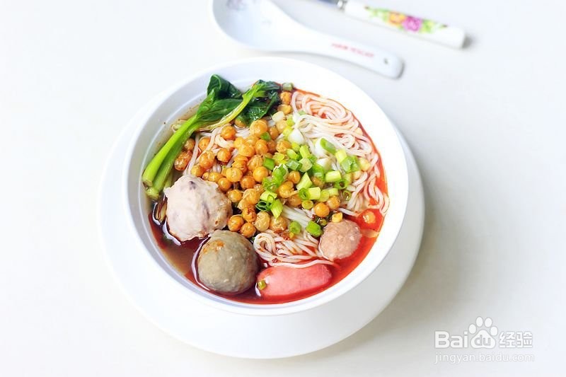 酸辣米线怎么做才好吃,酸辣米线的做法