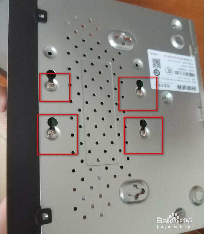 海康威视DS-7800系列监控主机如何安装硬盘