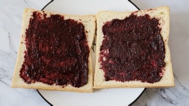 果酱蜜豆三明治的做法