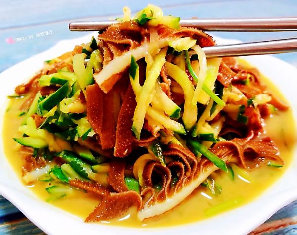 黄瓜凉拌牛百叶