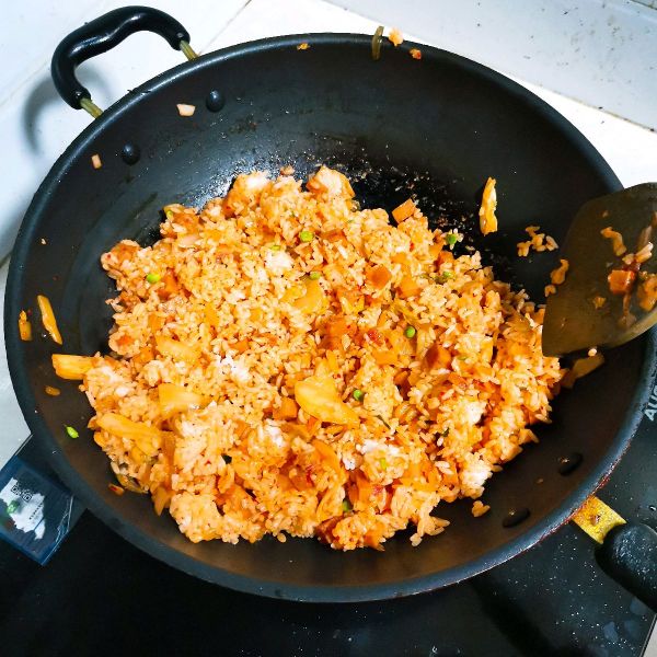 超快手韩式泡菜炒饭