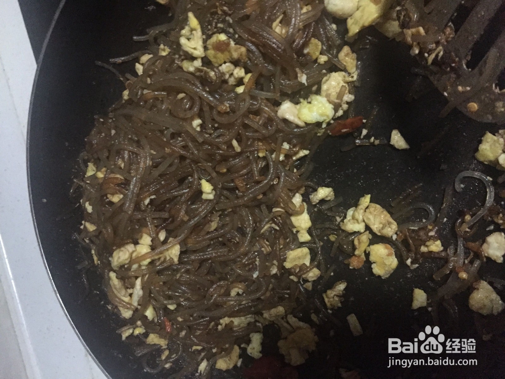 鸡蛋虾米粉丝煲如何做才好吃？