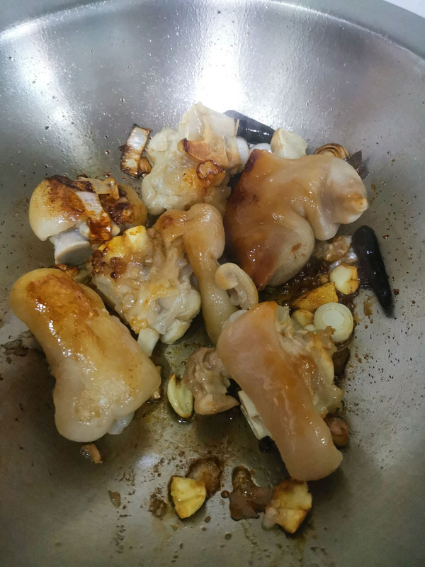 红烧猪蹄炖大白菜