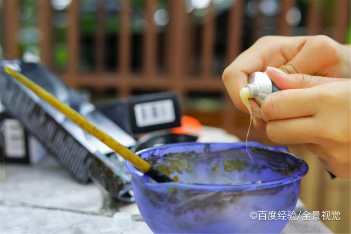 染发膏弄皮肤上怎么弄掉