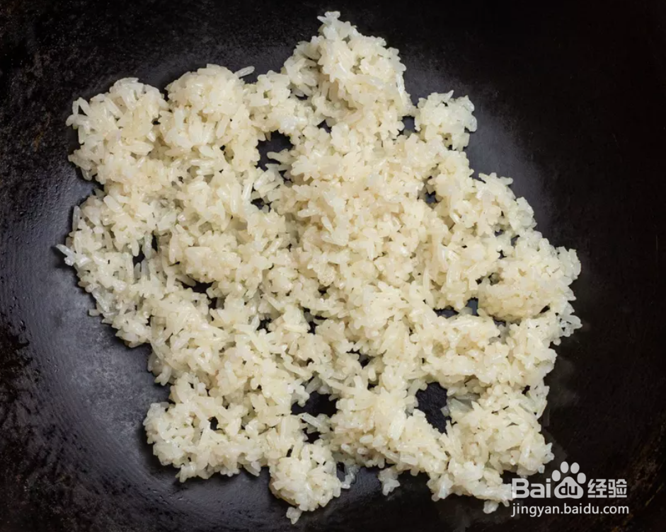 如何制作虾仁炒饭？