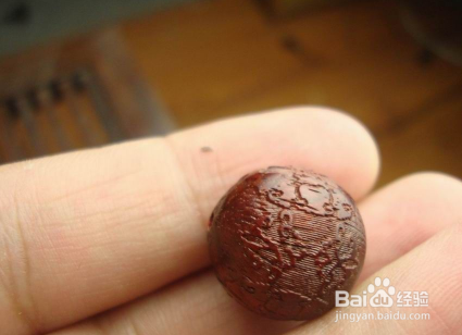 小叶紫檀盘法 把玩小叶紫檀手串的方法