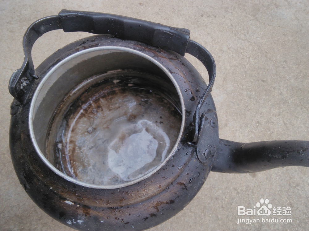 烧水壶水垢太厚，怎么去除水垢