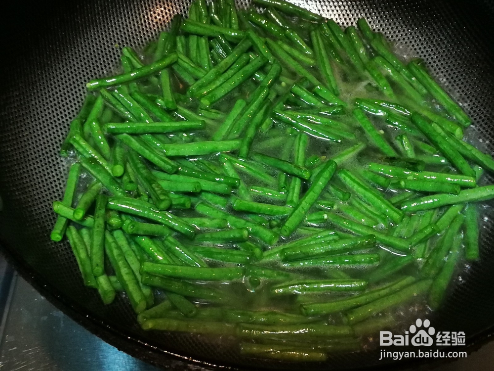 健康少调味料的--清炒豇豆