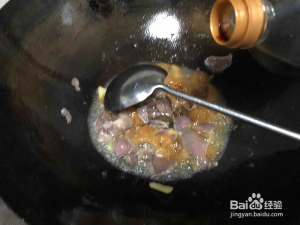 好吃的大蒜炒鸭肫