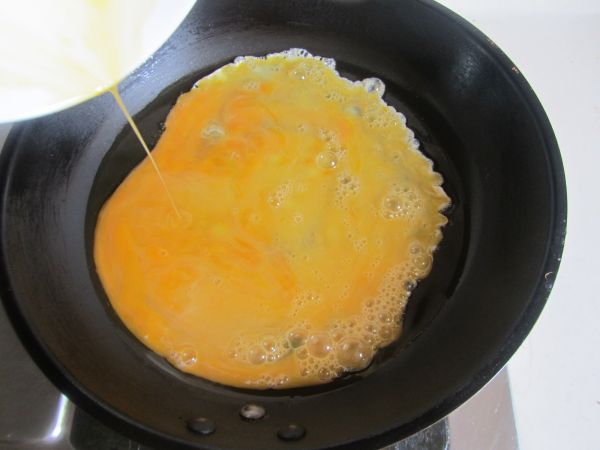 青椒洋葱炒鸡蛋