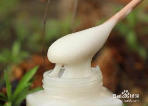 蜂蜜结晶是掺了白糖吗?蜂蜜结晶白色是糖还是蜜?