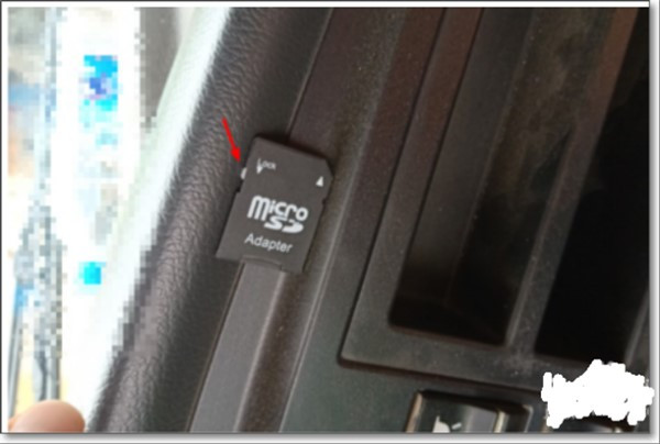 SD卡不能复制和粘贴文件;只能查看里面原有的文件。