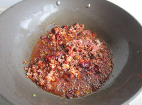 做炸酱面能否用豆瓣酱代替干黄酱