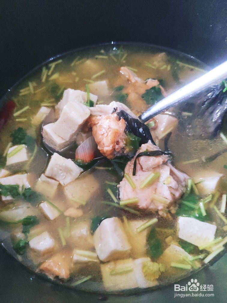 简单好吃的三文鱼豆腐汤