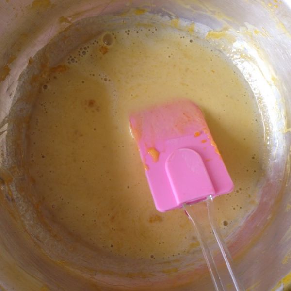 草莓戚风蛋糕卷