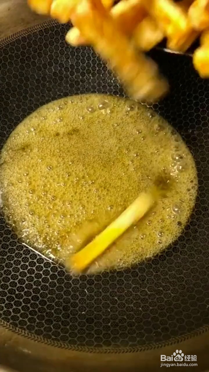 如何制作东北芝麻红薯条?