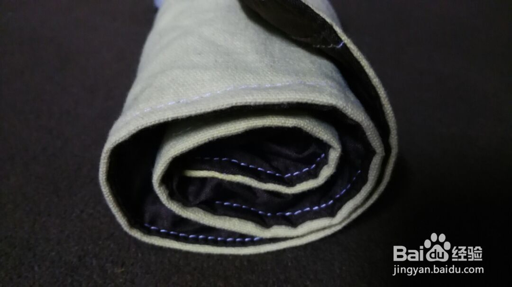 心灵手巧的妈妈做笔帘