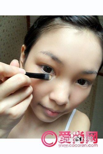 打造韩式大眼妆的画法