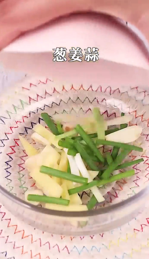 红烧鲫鱼怎么做？