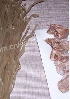 鲜香味浓……酸菜炖腔骨